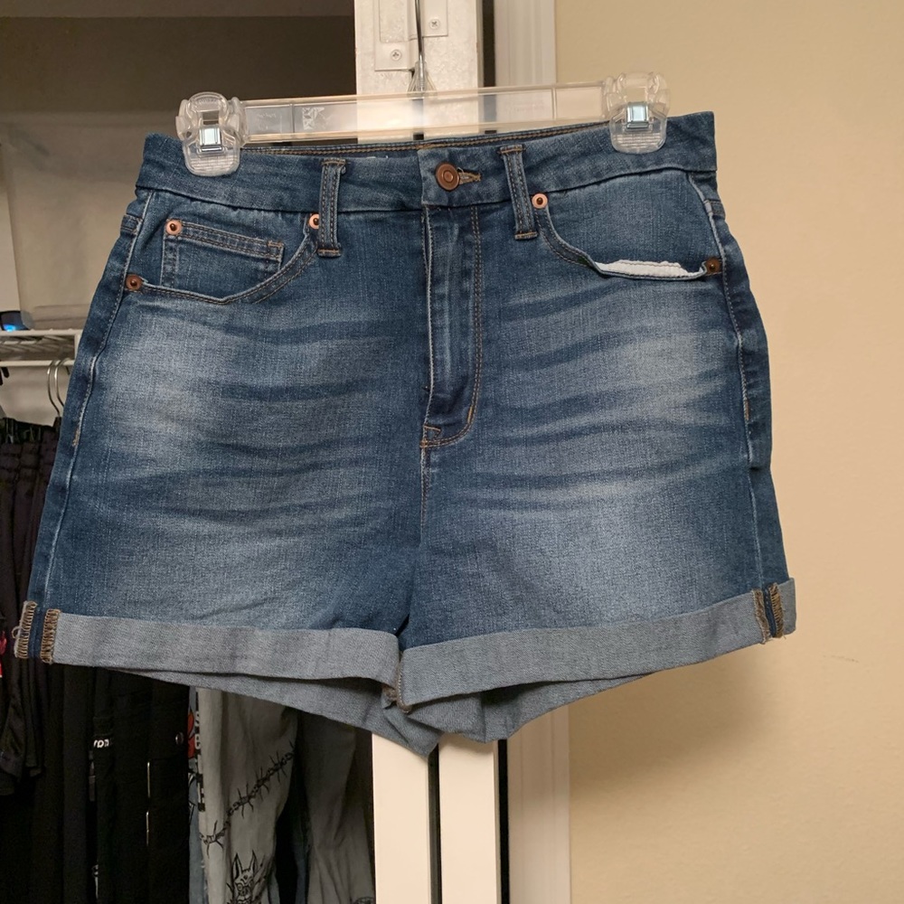 Women’s No Boundaries Denim Shorts